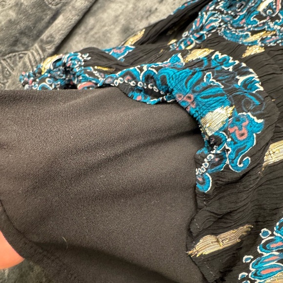 🌸 WHBM Boho Vibes – Perfect Off-Shoulder Blouse 🌸 Size S - Picture 4 of 8